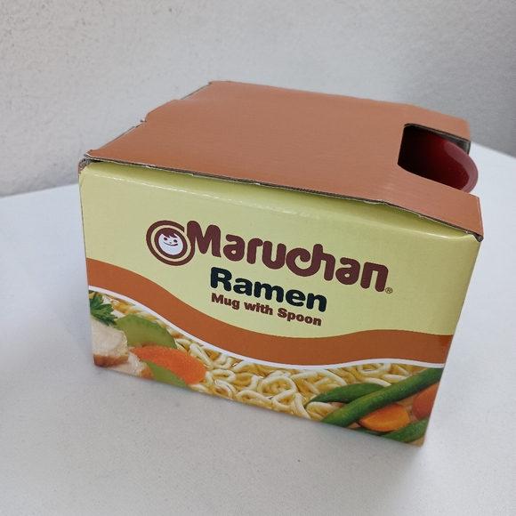 Maruchan Ceramic Ramen Noodle Soup Mug With Spoon Set NIB White Burgundy Rare - Picture 2 of 8